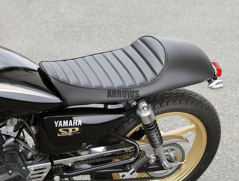 Yamaha Yb125sp用シングルシート Skyteamやsnakemotorsのカスタムバイクを扱うカスタムホビーショップ アローズ
